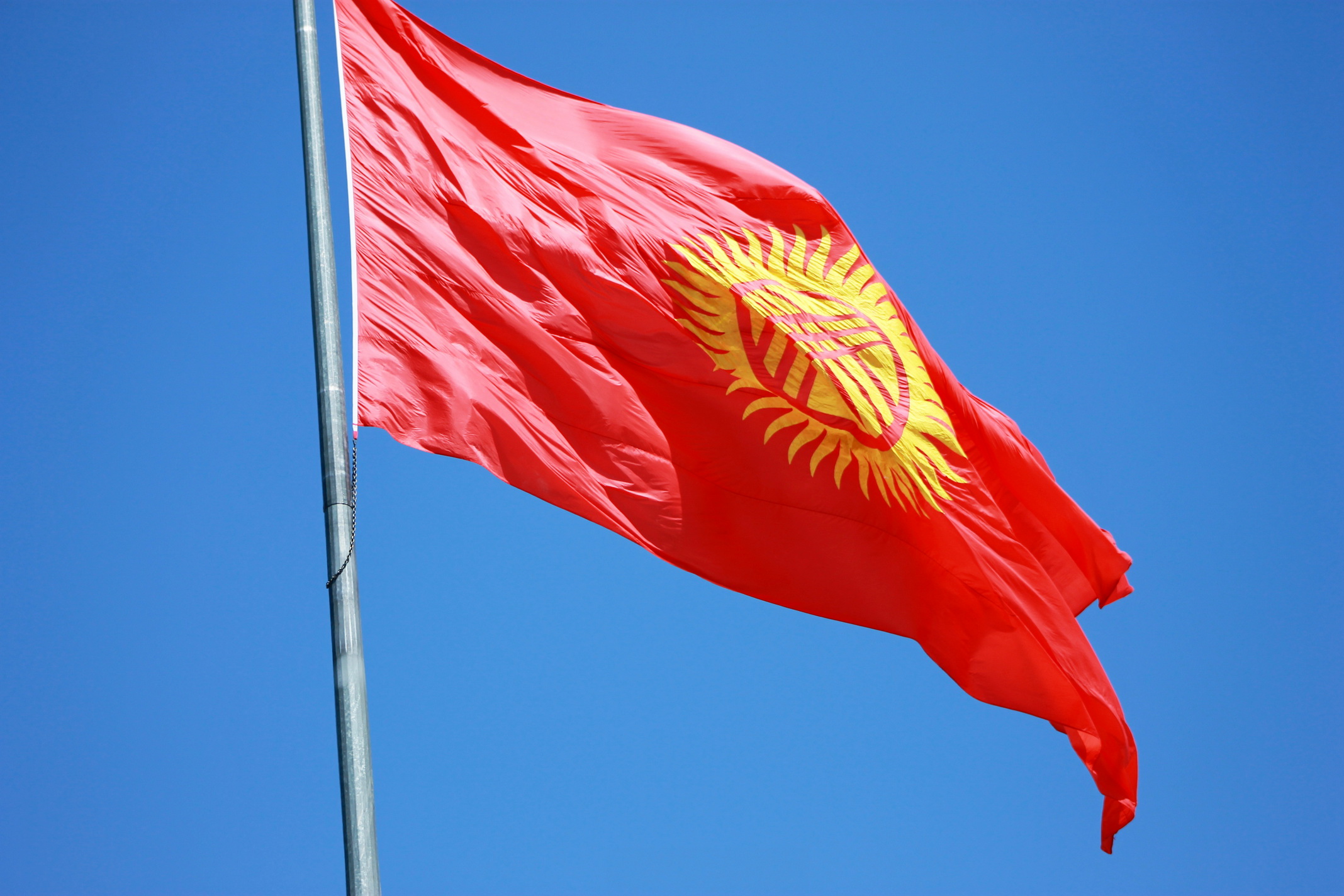 За годы независимости Кыргызстан пережил две революции - 2005 и 2010 годов; фото: открытый источник