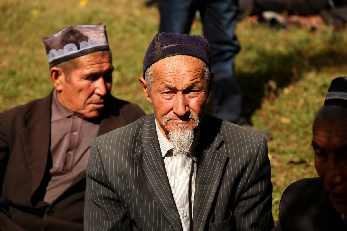 Жители горного кишлака; фото: Ц-1 (с)