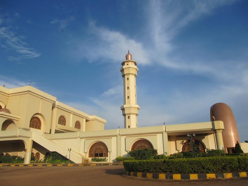 Мечеть имени Муаммара Кадафи в Уганде; фото: Википедия
