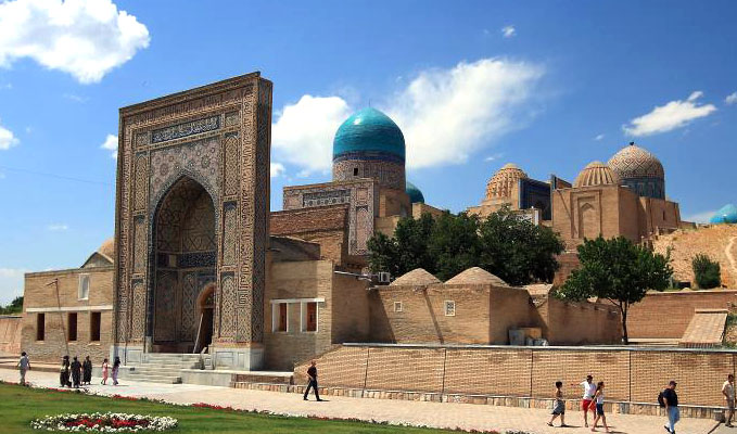 Ансамбль мавзолеев Шахи Зинда в Самарканде; фото: http://tourstouzbekistan.uz