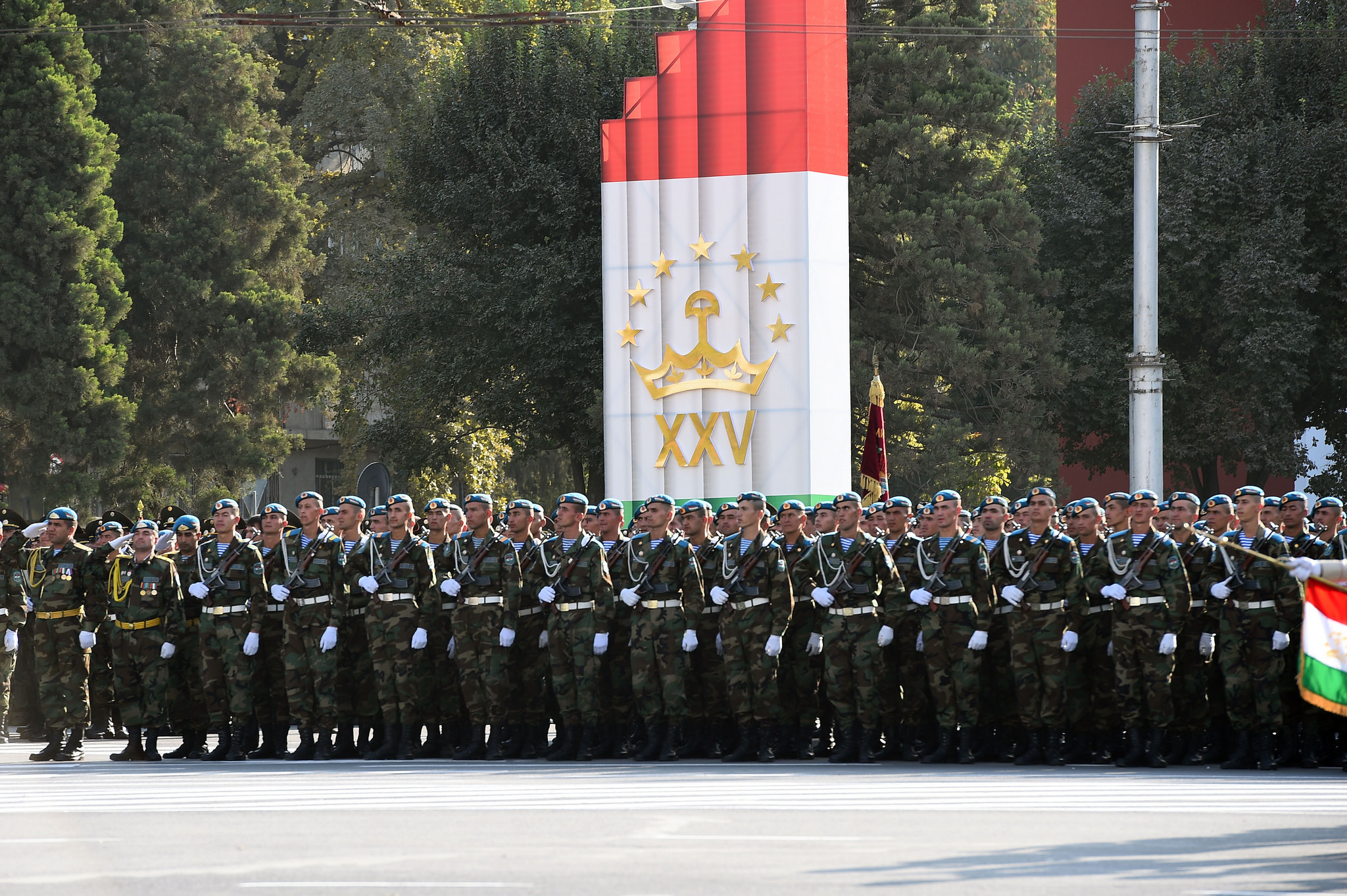 Праздничный парад в Душанбе. 9 сентября; фото:пресс-служба Президента Таджикистана