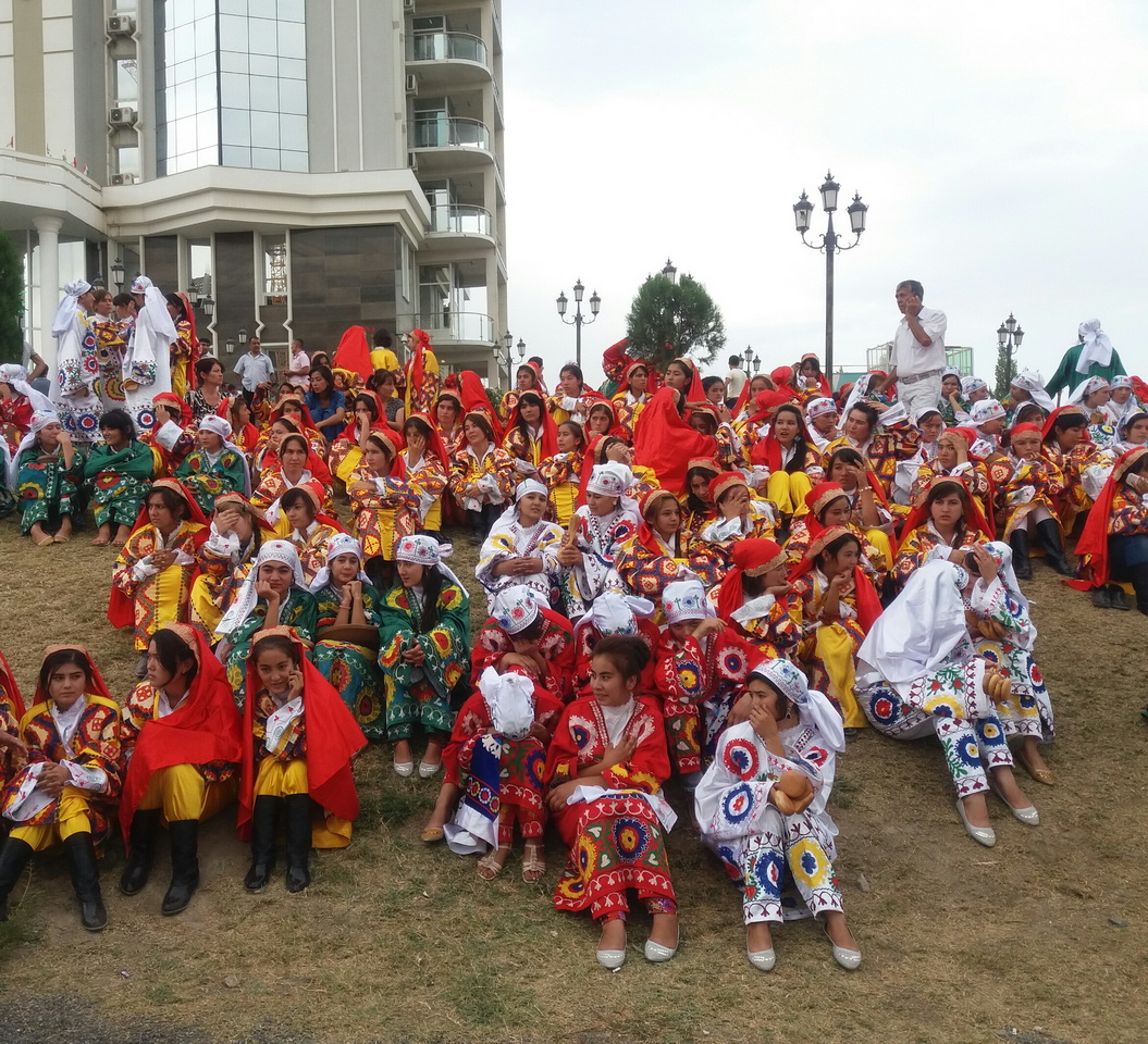 Празднование 25-го дня независимости в Худжанде Согдийской области; фото: Ц-1