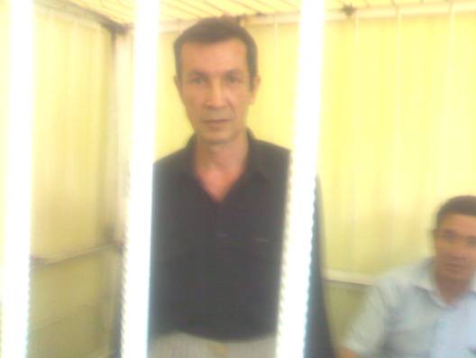 Дилмурод Саид во время суда; фото:turonzamin.org
