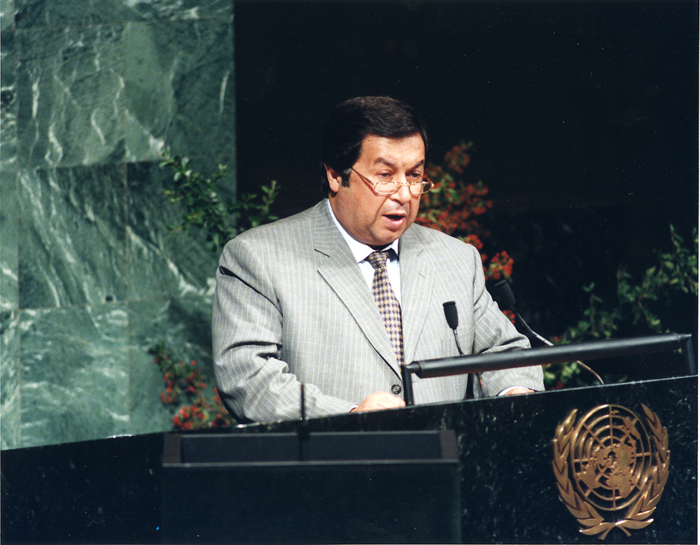 Борис Шихмурадова, бывший министр иностранных дел Туркменистана выступает в ООН; фото: архив Шихмурадовых