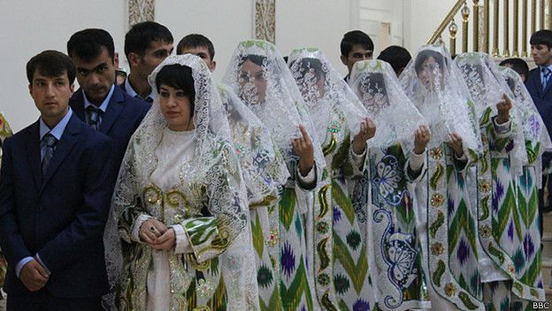 Свадьбы в Таджикистане; фото: Би-би-си