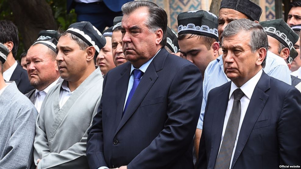 Эмомали Рахмон на похоронах Ислама Каримова в Самарканде; фото: President.tj