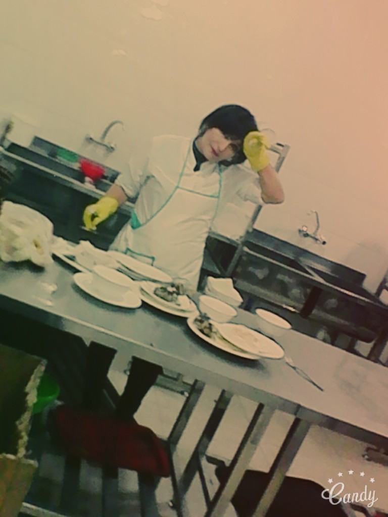 Журналистка и бесстрашная правозащитница Малохат Эшанкулова вынуждена работать посудомойкой; фото: Ц-1