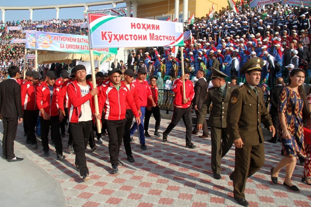 Торжественная отправка призывников;фото:пресс-служба Согдийской области Таджикистана