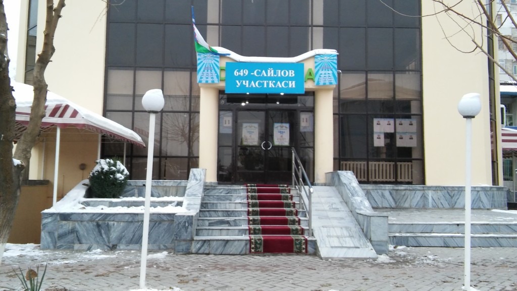 Избирательный участок в Ташкенте; фото:Ц-1