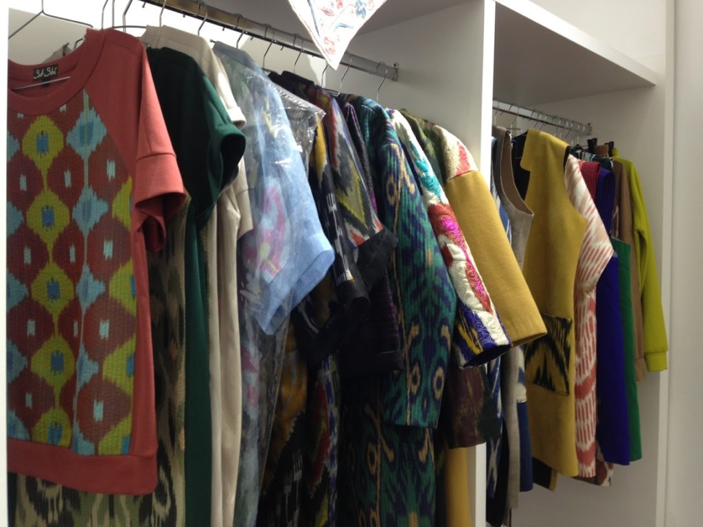 Дизайнерские платья из адраса в салоне "Autograph" в Ташкенте; фото: Ц-1 