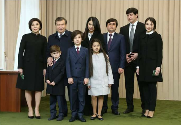 Семья Мирзиёевых на выборах 4 декабря 2016 года; фото: daryo.uz