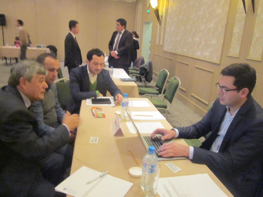 Встреча корейских бизнесменов с узбекскими; фото:Ц-1