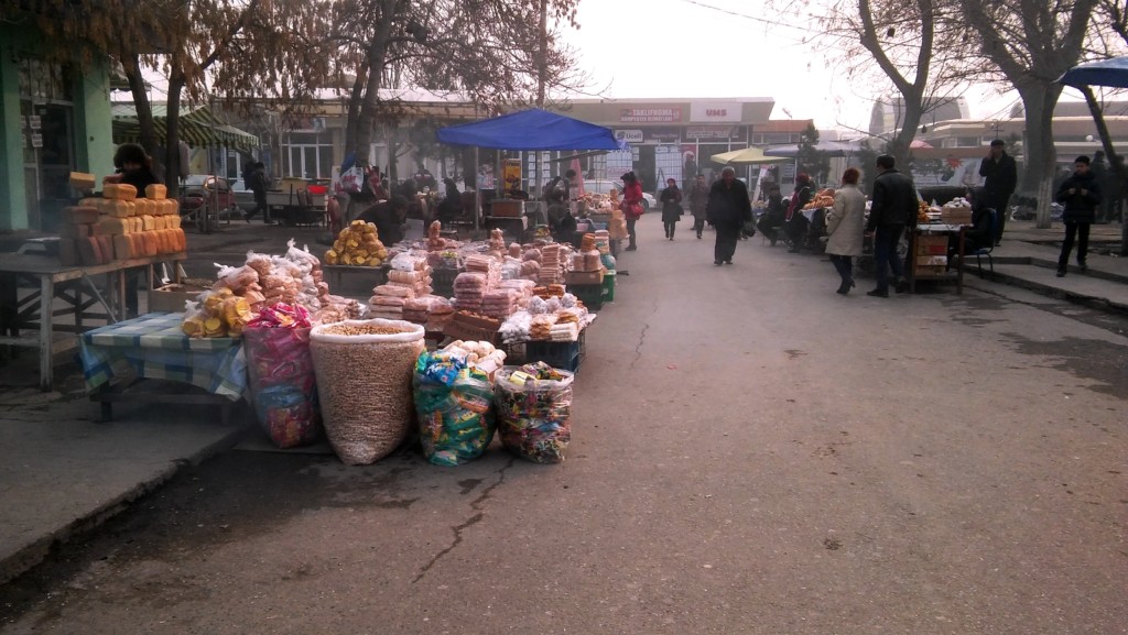 Декханский рынок в Фергане; фото: Ц-1