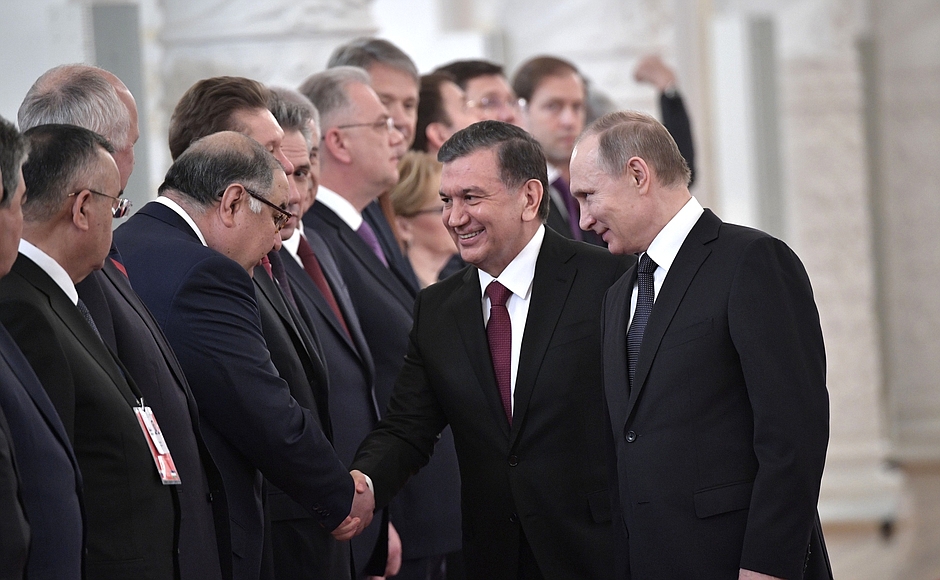 Встреча делегаций двух стран; фото: kremlin.ru
