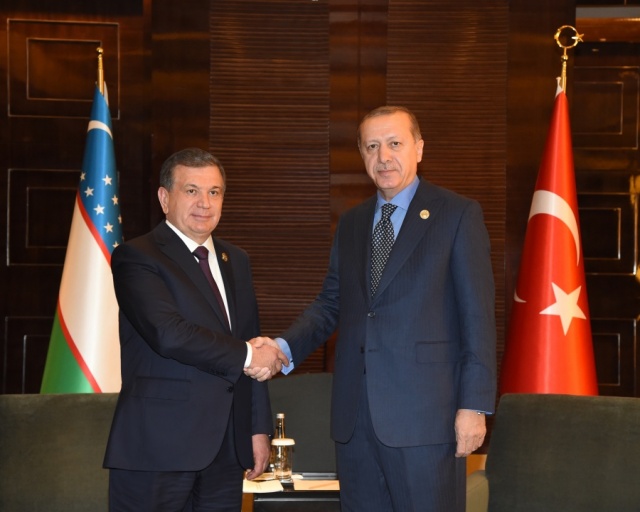 Шавкат Мирзиёев во время встречи с Реджепом Тайипом Эрдоганом, президентом Турции; фото: фейсбук Шавката Мирзиёева