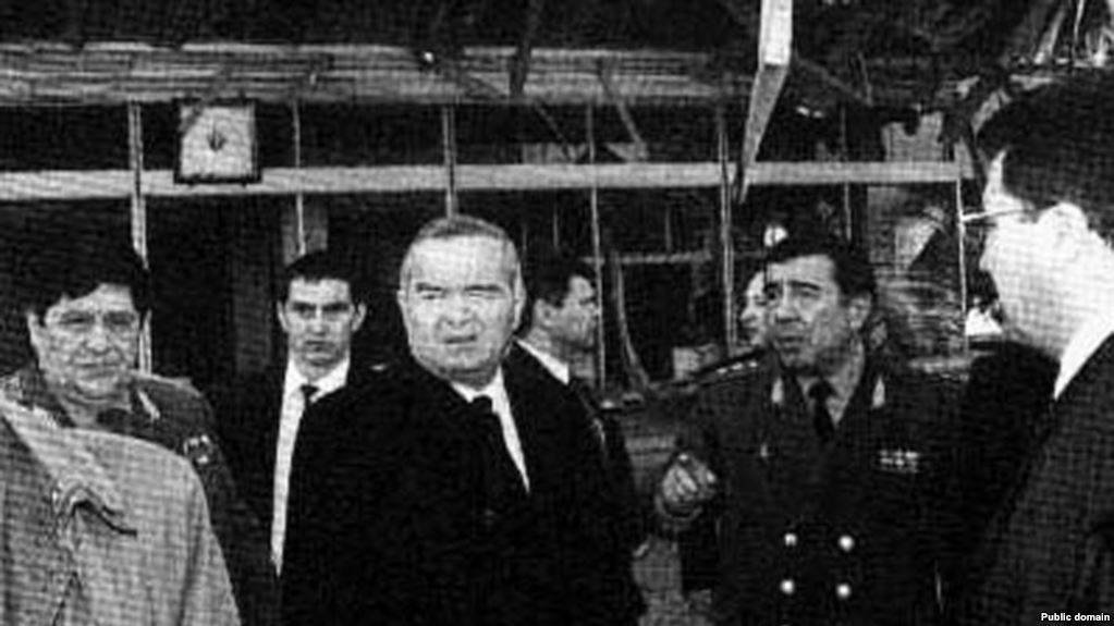 Президент Ислам Каримов с главами МВД и СНБ РУз после взрывов 16 февраля 1999 года в Ташкенте