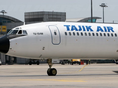 Самолет авиакомпании Tajik Air; фото: Азия Плюс