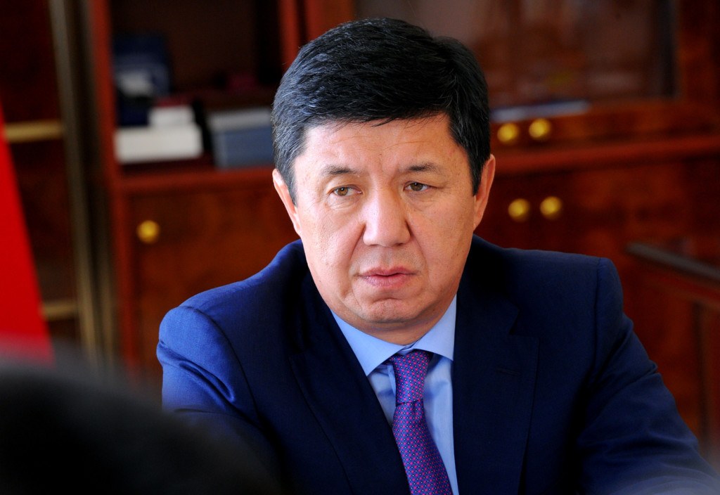 Лидер партии «Акшумкар» Темир Сариев; фото: knews.kg