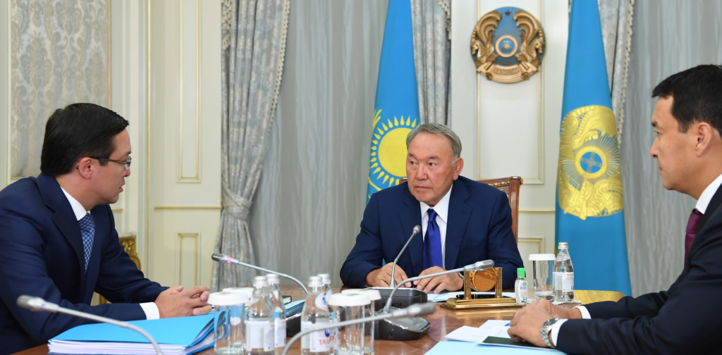 Нурсултан Назарбаев 14 августа принял председателя Нацбанка Данияра Акишева; фото: akorda,kz
