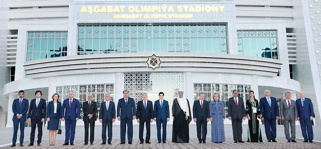 Высокие гости V Азиатских игр в Ашхабаде; фото: turkmenistan.gov.tm