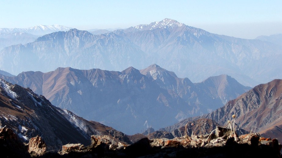 Горы в Чимгане; фото с сайта: discover.uz