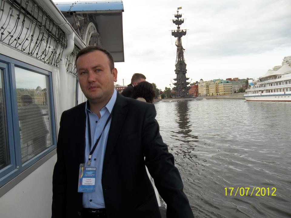 Ученый Андрей Курбатин на конференции в Москве в 2012 году; фото из семейного архива