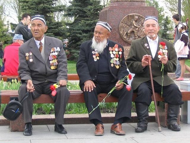 Ветераны Великой Отечественной войны в Таджикистане; фото: Азия-Плюс