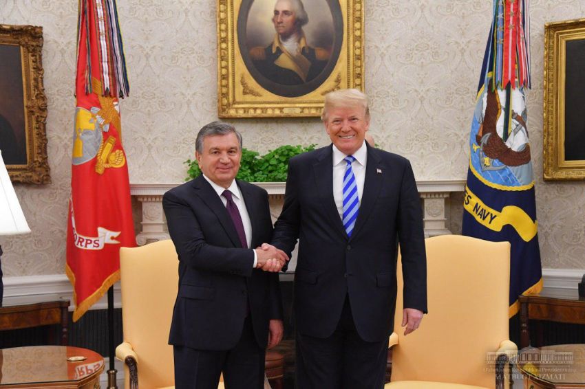 Шавкат Мирзиёев и Дональд Трамп в Белом доме 16 мая 2018 года; фото: пресс-служба президента РУз