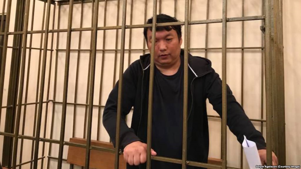 Муратбек Тунгишбаев в суде в Бишкеке; фото: Галым Агелеуов