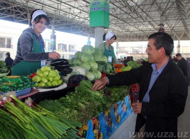 Рынок в Андижанской области Узбекистана; фото: УзА