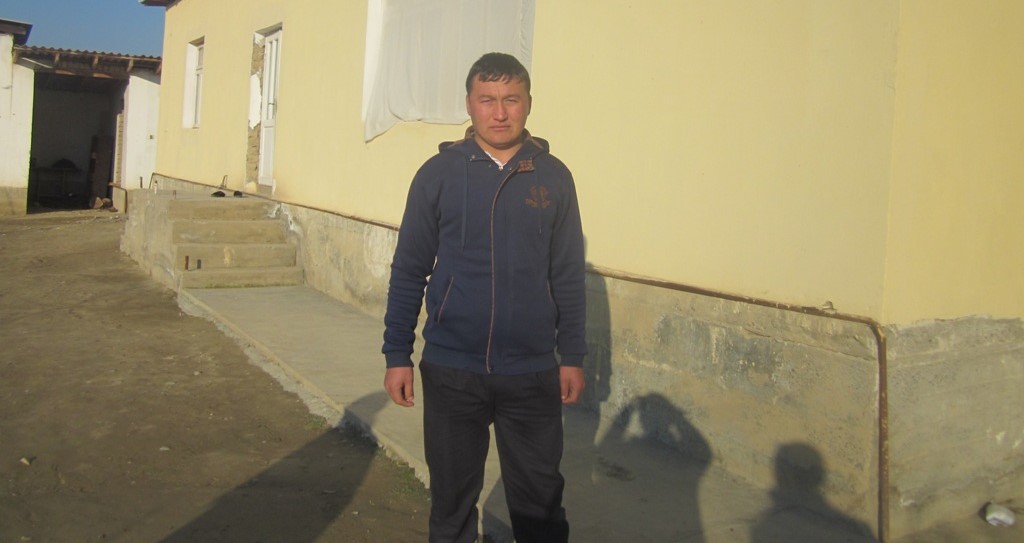 Сырдарьинский фермер фермер Джамолитдин Холматов; фото предоставлено Ц-1