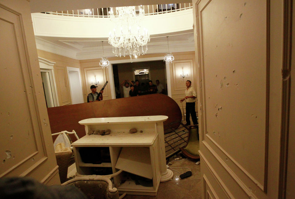 В резиденции Атамбаева после его задержания; фото: Спутник