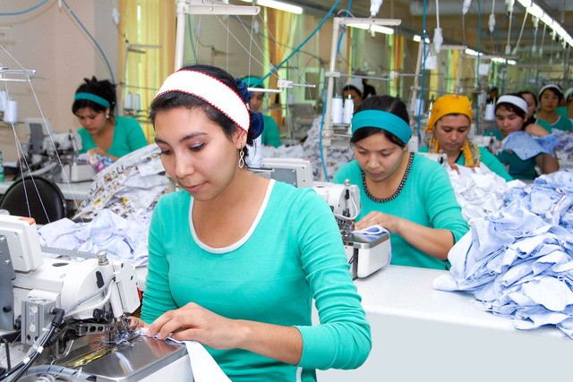 Текстильная фабрика в Узбекистане; фото: "Ахбор-Сорбор"