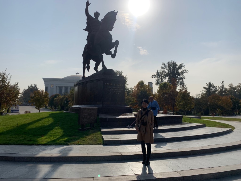 Галима Бухарбаева в Ташкенте 26 октября 2021 года; Ц-1
