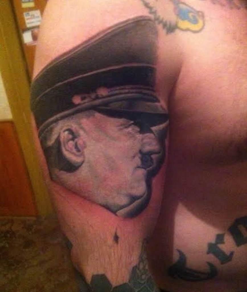 Некоторые украинцы превзошли немцев в любви к фюреру Гитлеру... Фото: Телеграм - Олег Царев