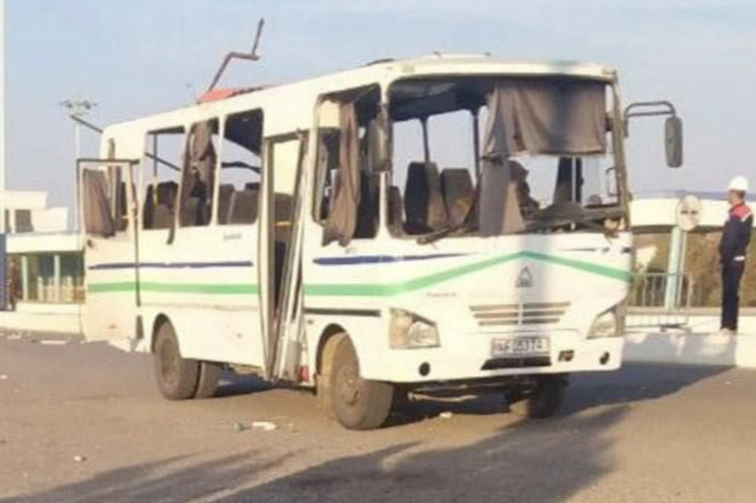 Взорвавшийся автобус в Кашкадарье: фото: МЧС Узбекистана